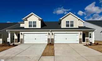 533 Winding Meadow Ln, Greenville, SC 29607