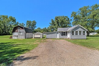 1982 Mckinley St, Kalamazoo, MI 49004