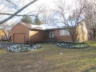 5317 Poster Ln, Fayetteville, NY 13066