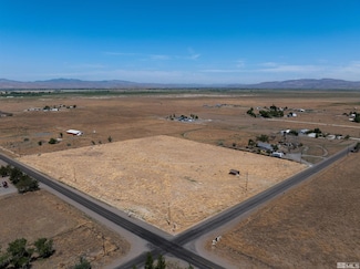 570 Pete Henrichs Rd, Yerington, NV 89447
