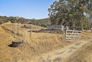 44757 Sand Creek Rd, Squaw Valley, CA 93675