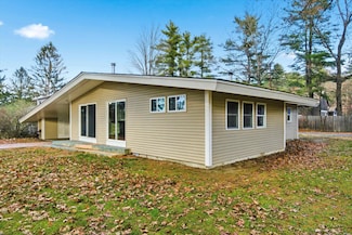 2 Memory Ln, Hooksett, NH 03106