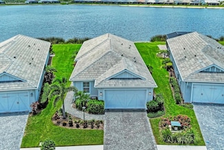 909 Crosswind Ave, Sarasota, FL 34240