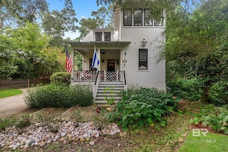 556 Johnson Ave, Fairhope, AL 36532