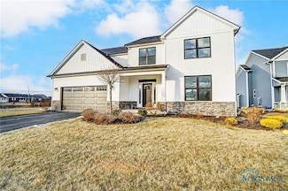 5003 Island Park Blvd, Sylvania, OH 43560