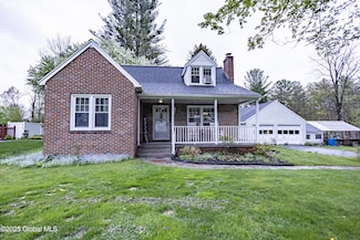 12 Onderdonk Rd, Schenectady, NY 12302