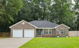 1815 Palomino Cir, Sumter, SC 29154