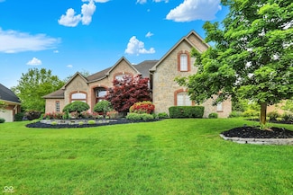 13758 Foxdale Lake Dr, Carmel, IN 46032