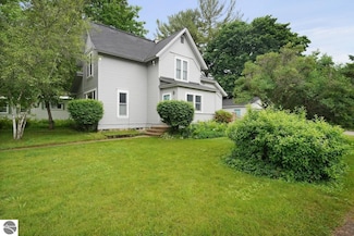 1116 Randolph St, Traverse City, MI 49684