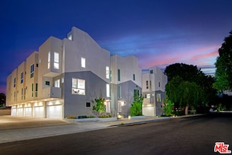 10919 1/2 Otsego St, North Hollywood, CA 91601