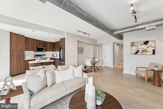 3409 Wilson Blvd Unit 312, Arlington, VA 22201