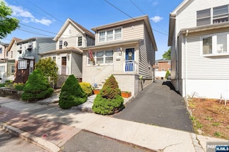 409 Forest St, Kearny, NJ 07032