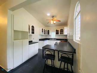 Rio Arriba 646 Unit Vega Baja, Vega Baja, PR 00694