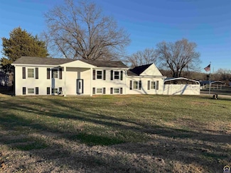 220 SE Arapaho Rd, Tecumseh, KS 66542