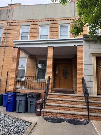 6221 60th Dr, Maspeth, NY 11378