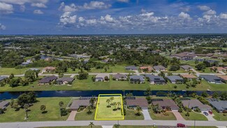 415 Rotonda Cir, Rotonda West, FL 33947