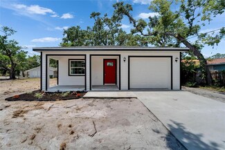 732 15th St E, Bradenton, FL 34208