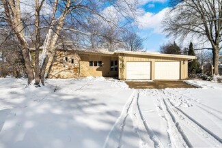 5228 N Lee Ct, South Bend, IN 46614