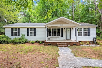 210 Valley View Dr, Clover, SC 29710