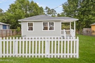 1894 Greater Ave, Biloxi, MS 39531