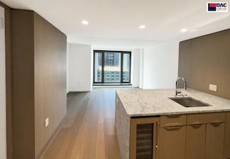 111 W 56th St Unit 34 F, New York, NY 10019