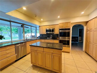 4101 N 41st St, Hollywood, FL 33021