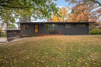 504 Douglas St, Anoka, MN 55303