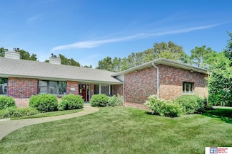 2940 Drawbridge Ct, Lincoln, NE 68516