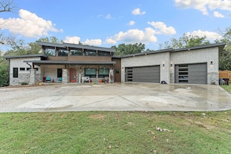 195 W Pickens Rd, Pea Ridge, AR 72751
