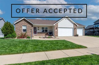 7047 Augusta Dr, Glen Carbon, IL 62034