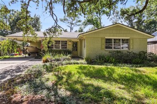 6121 Stratford Place, New Orleans, LA 70131