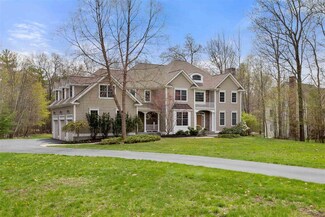 33 Long Hill Rd, Hollis, NH 03049