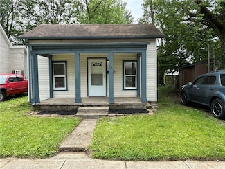 18 E Xenia St, Jamestown, OH 45335