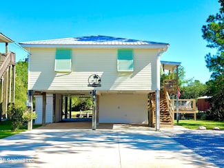 4010 Blue Jay St, Bay Saint Louis, MS 39520