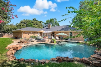 3904 Stonehenge Rd, Fort Worth, TX 76109