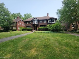 2540 Euclid Heights Blvd, Cleveland, OH 44106