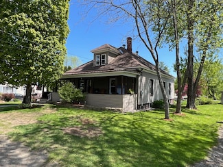 59 Page St, Brownville, ME 04414