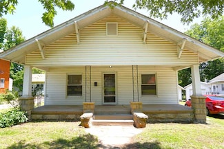 407 S 5th St, Ponca City, OK 74601