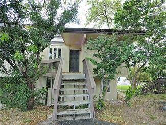 533 Demarett Dr Unit 26, Lago Vista, TX 78645