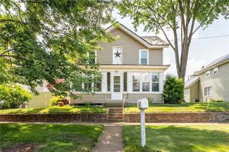 18 Woodward Ave, Chippewa Falls, WI 54729