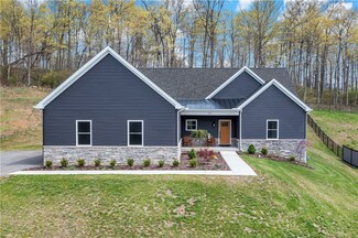 300 Timberline Dr, Washington, PA 15301