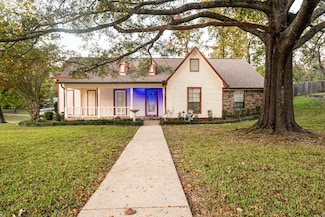 2010 W Oak St, El Dorado, AR 71730