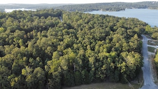 1205 W Tri Lakes Dr, Horseshoe Bend, AR 72512