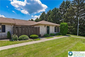 2810 Rolling Green Place Unit M459, MacUngie, PA 18062