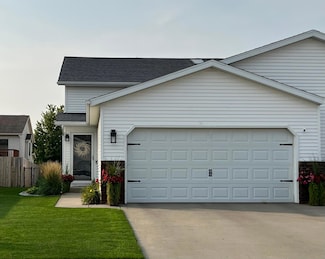 4306 39th Ave S, Fargo, ND 58104