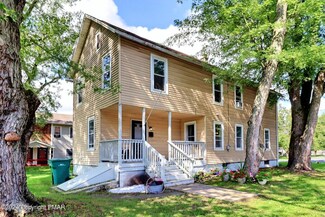 137 Day St, East Stroudsburg, PA 18301