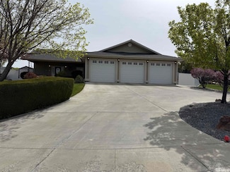 1939 Midas Dr, Winnemucca, NV 89445
