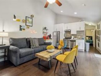 1139 1/2 Poquito St Unit 3, Austin, TX 78702