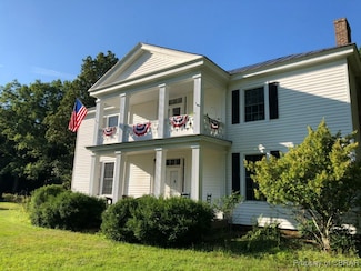 3996 Stormont Rd, Saluda, VA 23149