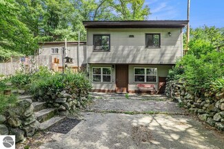 4146 S Frank Smith Rd, Chase, MI 49623